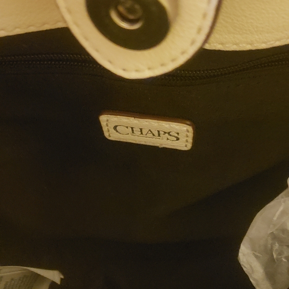 Off white Chaps crossbody bag NWT - Picture 5 of 5